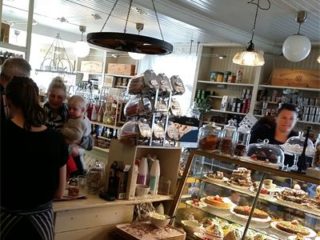 Gårdby Café & Country Store