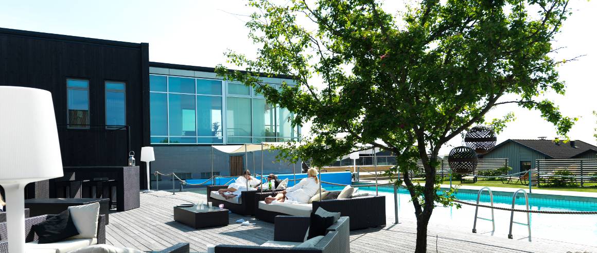 Torekov Hotel - bistro outdoor seating facing the spa