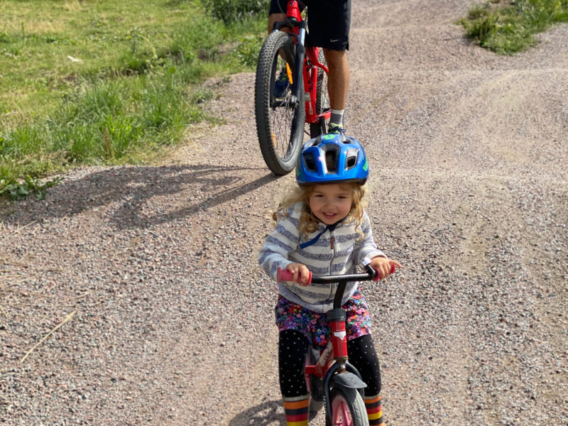 Bergs gård Ivan och Alicia 1 - En novis MTB-cyklists bekännelser - semestervecka på Bergs gård