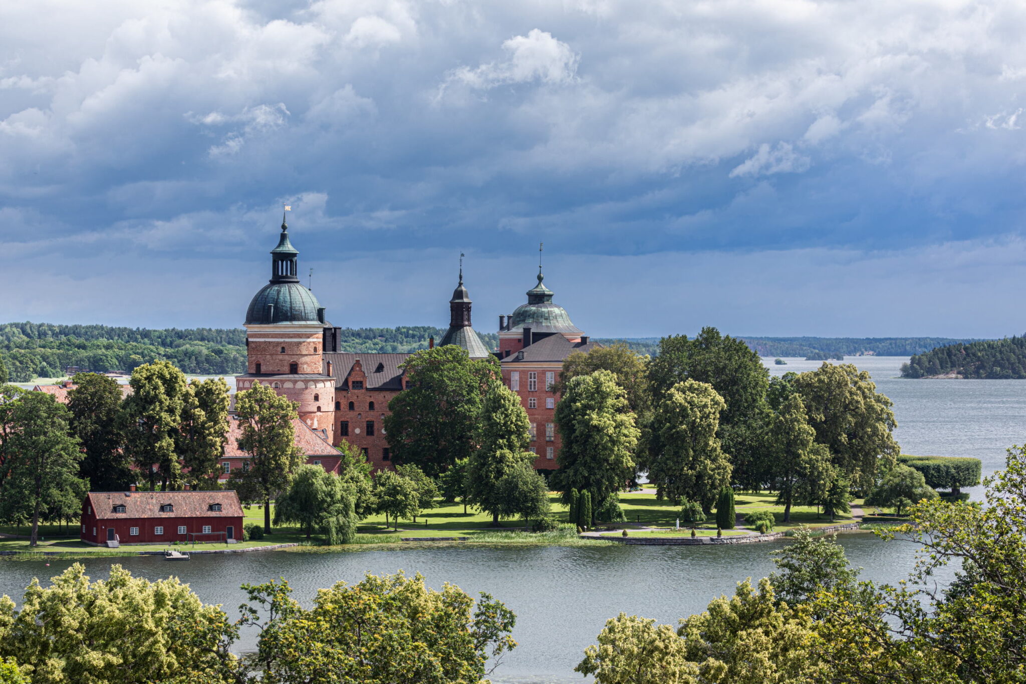Gripsholms slott från Hjorthagensberget_201907_FotoYAH