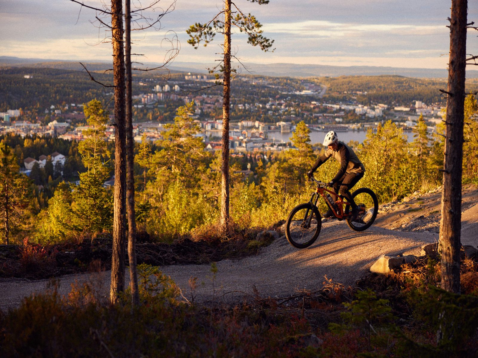 södra-berget-bike-arena-sundsvall-sweden-by-bike