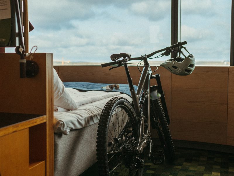 cykelvanligt-boende-ume-hotel-sweden-by-bike
